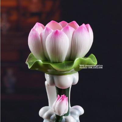 CHÂN SỨ ĐẾ NẾN HOA HỌA TIẾT HOA SEN
